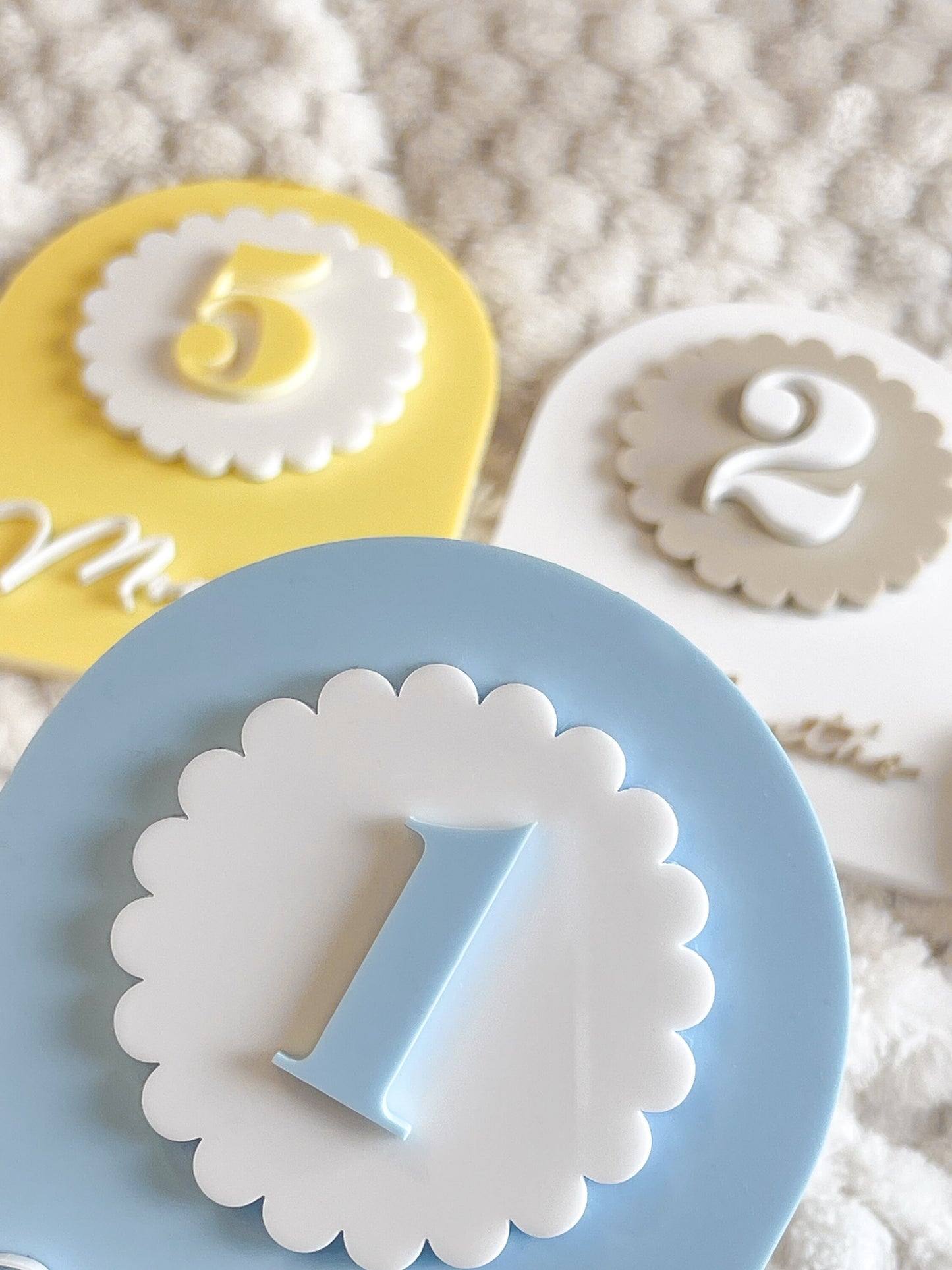 Interchangeable Scalloped Arch Baby Milestone Plaques | Baby Photo | Baby Shower Gift | Acrylic